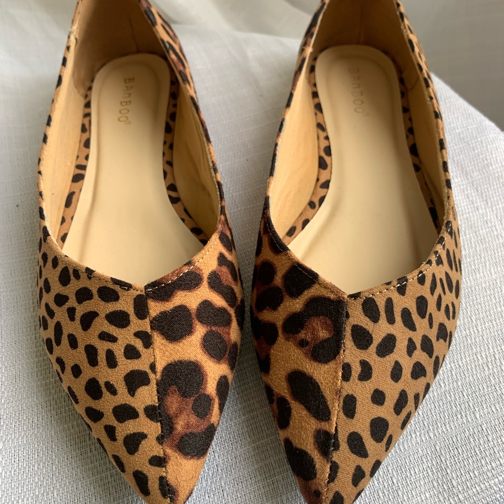 Animal print fashion flats. Size 9